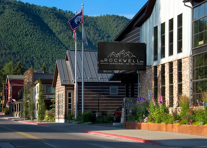 The Rockwell 3* Jackson